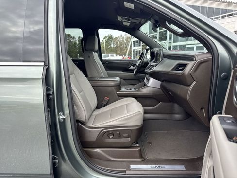 Used 2023 GMC Yukon XL SLT image 33