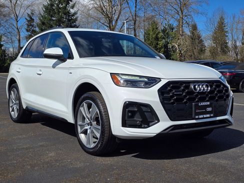 Certified 2025 Audi Q5 2.0T Premium w/ Convenience Plus Package AWD/4WD image 7
