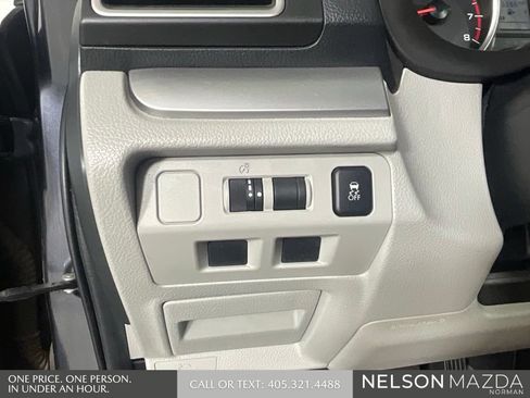 Used 2017 Subaru Forester 2.5i Premium w/ All-Weather Package AWD/4WD image 43