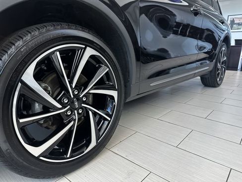 Certified 2023 Lincoln Corsair Reserve w/ Equipment Group 201A AWD/4WD image 11