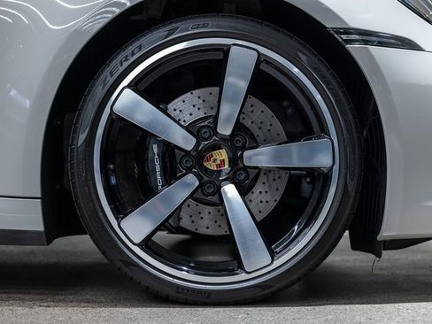 Used 2022 Porsche 911 Targa 4S w/ Premium Package image 19