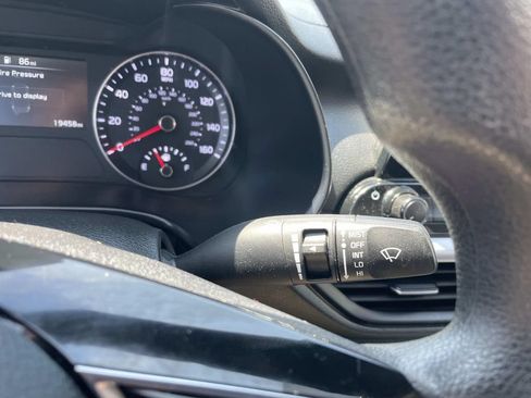 Used 2024 Kia Forte LXS w/ LXS Technology Package FWD image 27