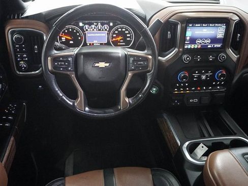 Used 2019 Chevrolet Silverado 1500 High Country w/ Technology Package image 20