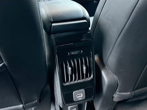 Used 2024 Jeep Compass Limited image 25