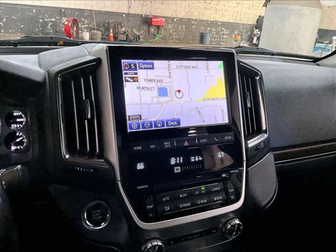 Used 2019 Toyota Land Cruiser AWD/4WD image 37