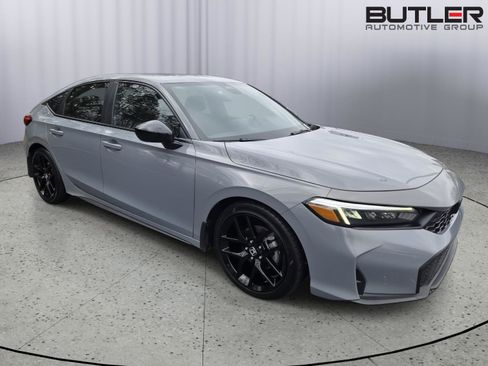 Used 2025 Honda Civic Sport image 4