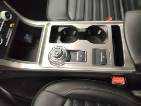 Used 2023 Ford Edge SEL image 26