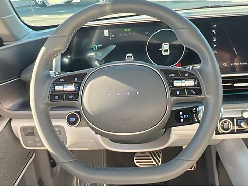 Used 2023 Hyundai Ioniq 6 Limited image 24