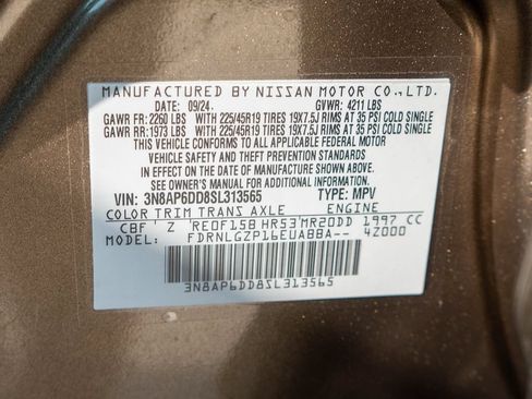 Used 2025 Nissan Kicks SR w/ SR Premium Package AWD/4WD image 39