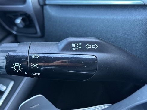 Used 2022 Kia Sorento S image 39