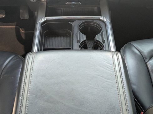 Used 2022 Ford F450 Platinum w/ FX4 Off-Road Package image 20