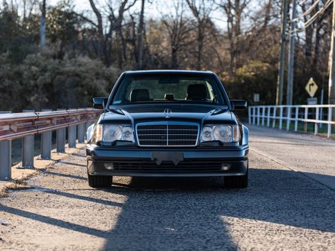 Used 1994 Mercedes-Benz E 500 Sedan image 35