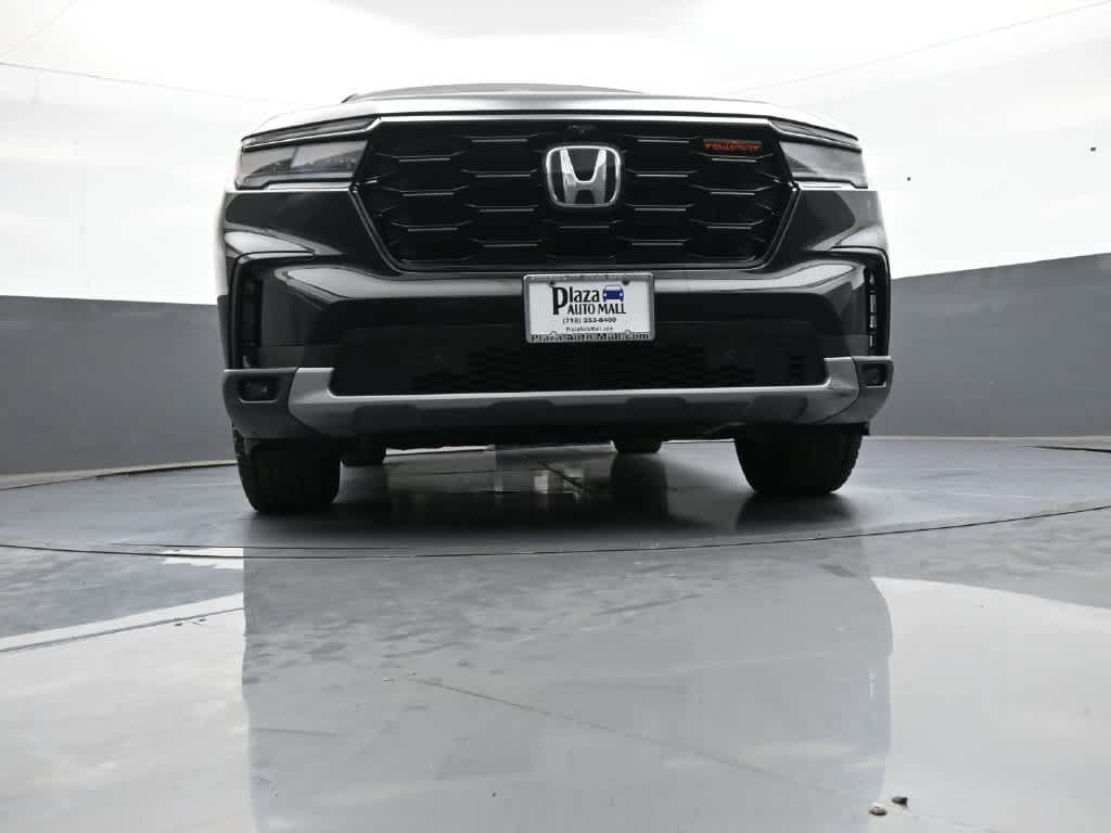 Certified 2024 Honda Pilot TrailSport image 28