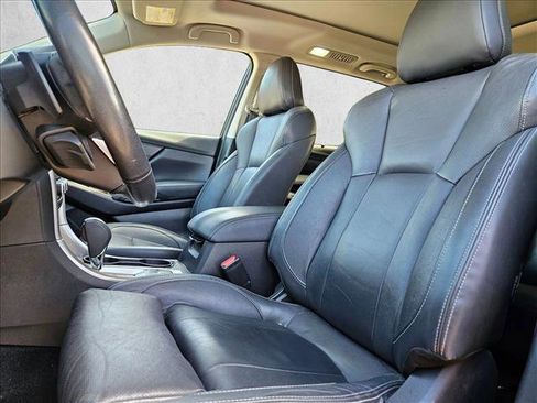 Used 2022 Subaru Ascent Limited w/ Technology Package AWD/4WD image 14