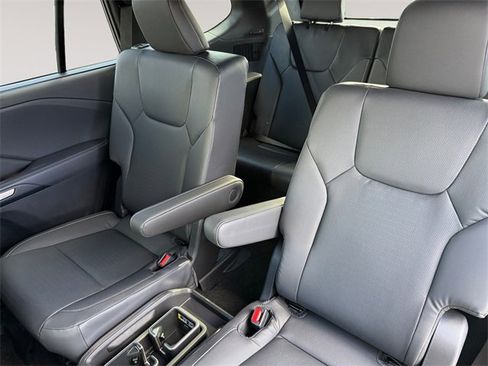 Used 2026 Lexus TX 500h AWD w/ Technology Package image 13