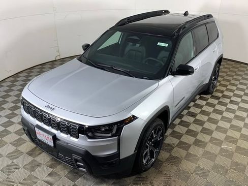 New 2026 Jeep Cherokee Overland w/ Trailer Tow Group AWD/4WD image 7