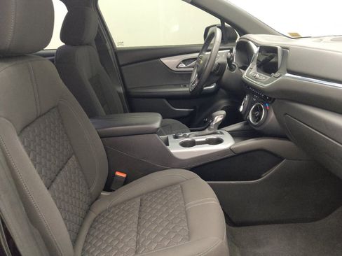 Used 2022 Chevrolet Blazer LT FWD image 21