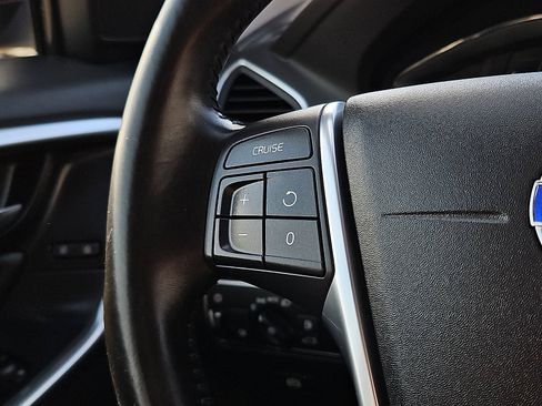 Used 2016 Volvo XC60 T5 Premier image 20