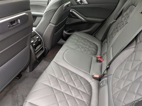 New 2026 BMW X6 xDrive40i image 30