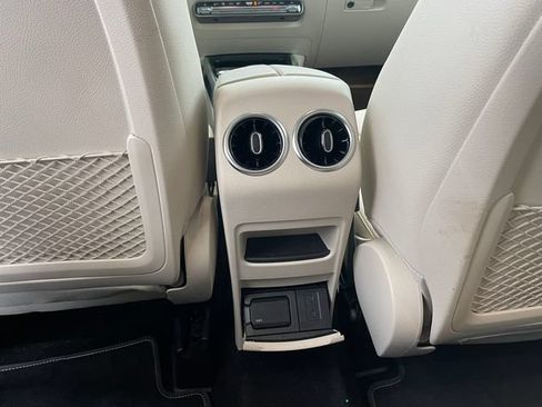 Certified 2022 Mercedes-Benz GLB 250 4MATIC image 37