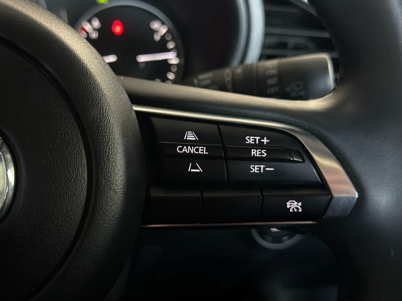 Used 2024 MAZDA MAZDA3 s FWD image 25