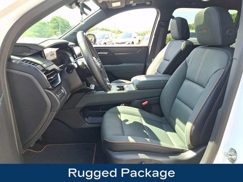 Used 2025 GMC Acadia AT4 w/ Super Cruise Package AWD/4WD image 2