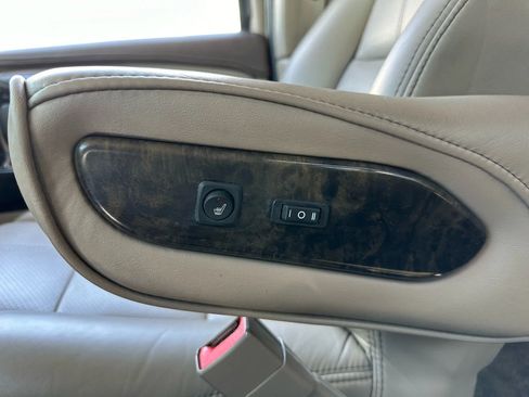 Used 2015 Chevrolet Express 2500 Extended RWD image 15