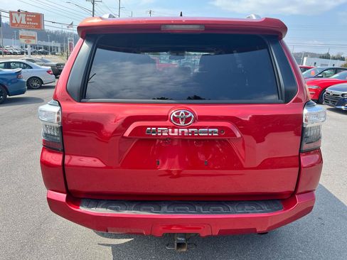 Used 2014 Toyota 4Runner SR5 Premium image 6