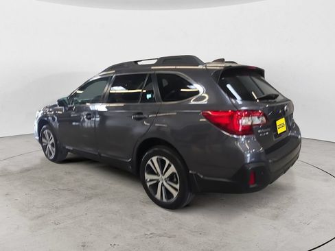 Used 2018 Subaru Outback 2.5i Limited AWD/4WD image 7