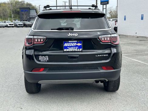 Used 2018 Jeep Compass Limited AWD/4WD image 4