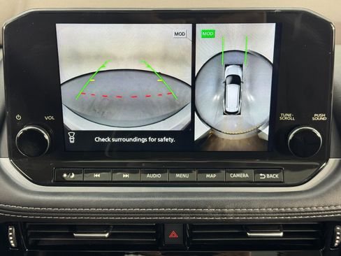 Used 2023 Nissan Rogue SL w/ SL Premium Package image 26