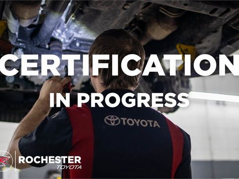 Used 2024 Toyota RAV4 XLE image 5