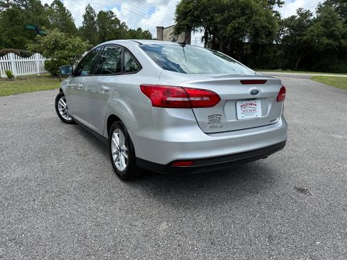 Used 2015 Ford Focus SE image 31