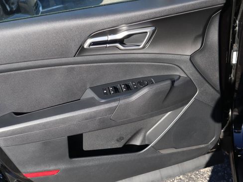 New 2026 Kia Sportage LX image 17