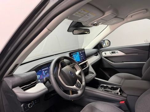 New 2026 Ford Explorer Active AWD/4WD image 17