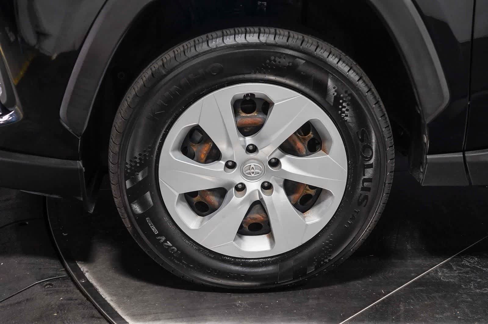 Certified 2019 Toyota RAV4 LE w/ Carpet Mat Package FWD image 12