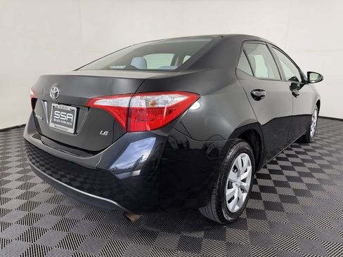Used 2016 Toyota Corolla LE FWD image 6