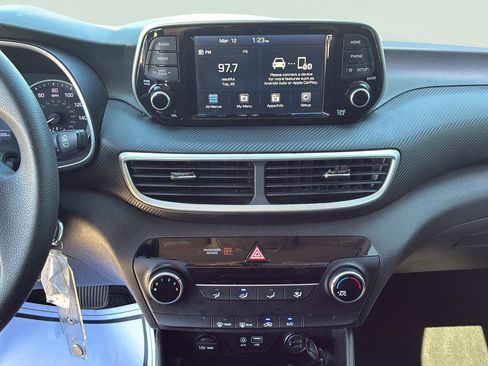 Used 2021 Hyundai Tucson SE image 20
