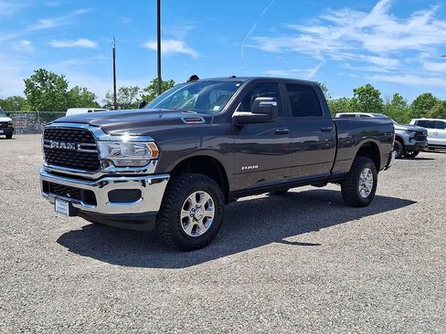 Used 2023 RAM 2500 Big Horn AWD/4WD image 6