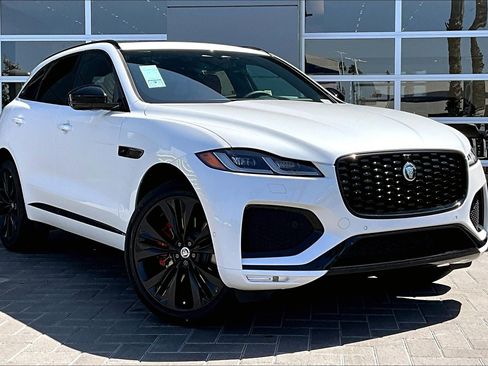 New 2026 Jaguar F-PACE R-Dynamic S image 2