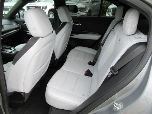 Certified 2025 Cadillac XT4 Sport AWD/4WD image 31