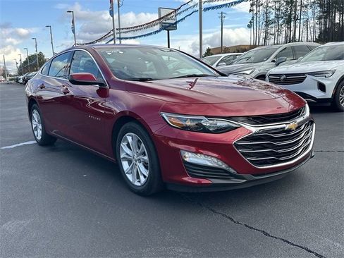 Certified 2025 Chevrolet Malibu LT image 2