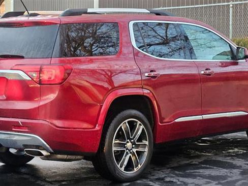 Used 2019 GMC Acadia Denali w/ LPO, Floor Liner Package image 5