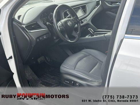 Used 2018 Buick Enclave Premium image 10