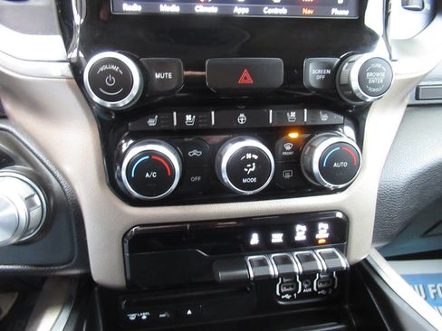 Used 2019 RAM 1500 Laramie image 33