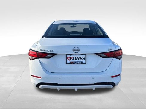 Used 2024 Nissan Sentra SV image 8