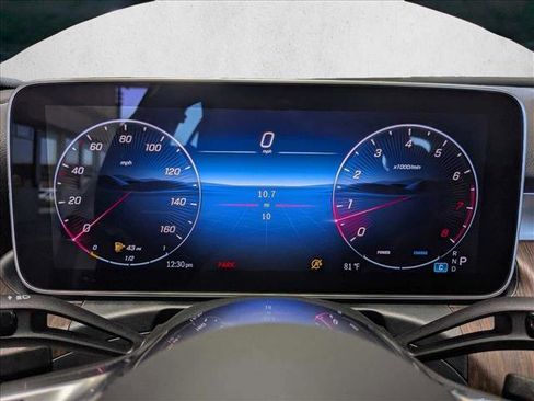 Used 2025 Mercedes-Benz C 300 Sedan image 9