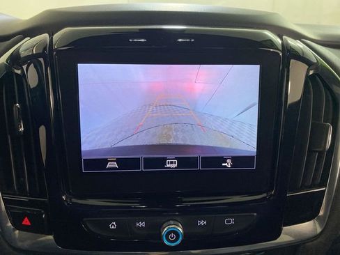 Used 2023 Chevrolet Traverse LT FWD image 33