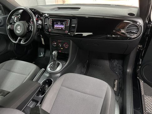 Used 2018 Volkswagen Beetle 2.0T S image 12