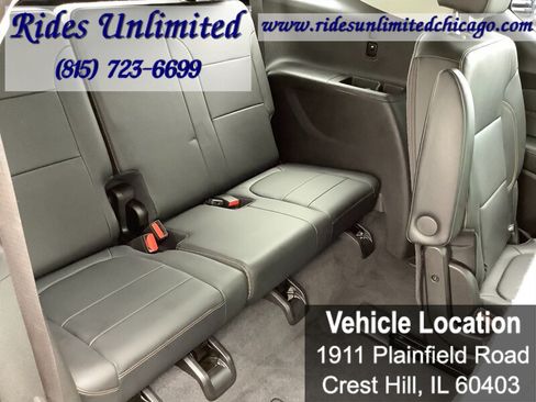 Used 2019 Chevrolet Traverse LT w/ LT Premium Package AWD/4WD image 32